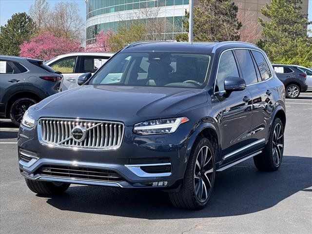 2023 Volvo XC90 Plus