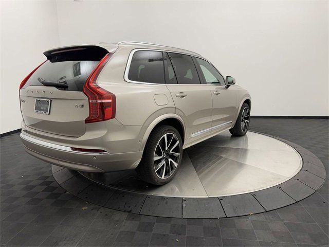 2023 Volvo XC90 Plus