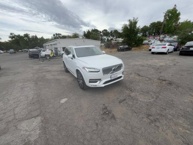 2023 Volvo XC90 Plus