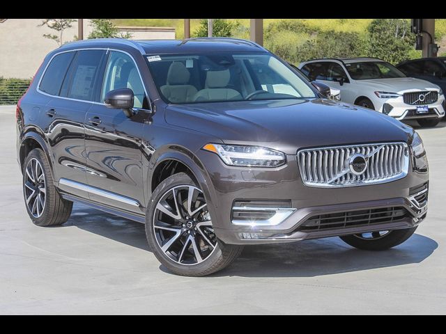 2023 Volvo XC90 Plus