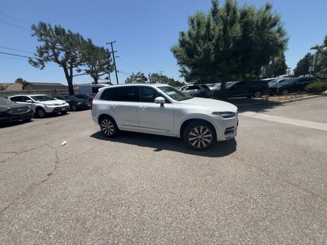 2023 Volvo XC90 Plus