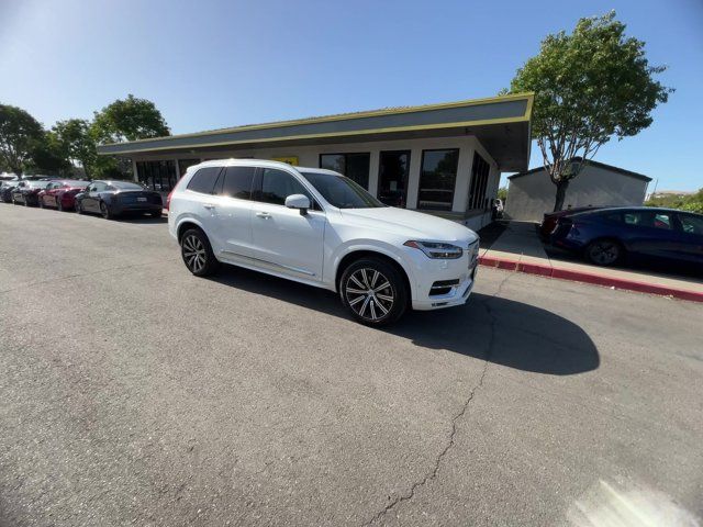 2023 Volvo XC90 Plus