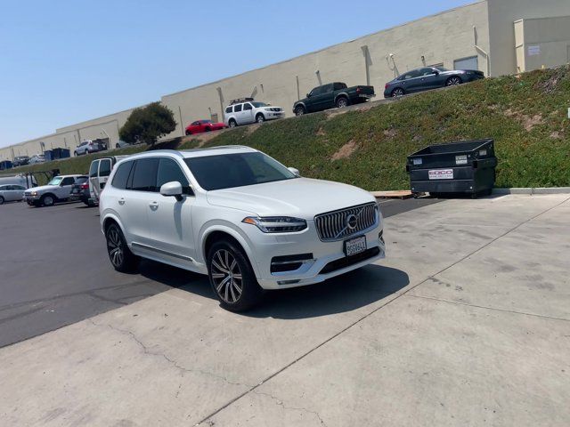 2023 Volvo XC90 Plus