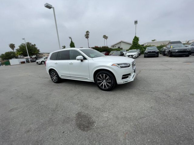 2023 Volvo XC90 Plus