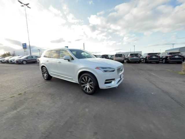 2023 Volvo XC90 Plus