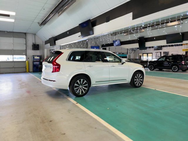 2023 Volvo XC90 Plus