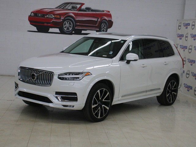 2023 Volvo XC90 Plus