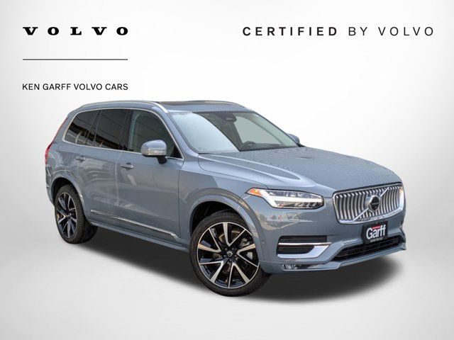 2023 Volvo XC90 Plus