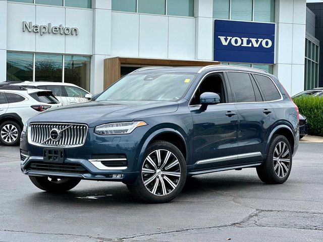 2023 Volvo XC90 Plus