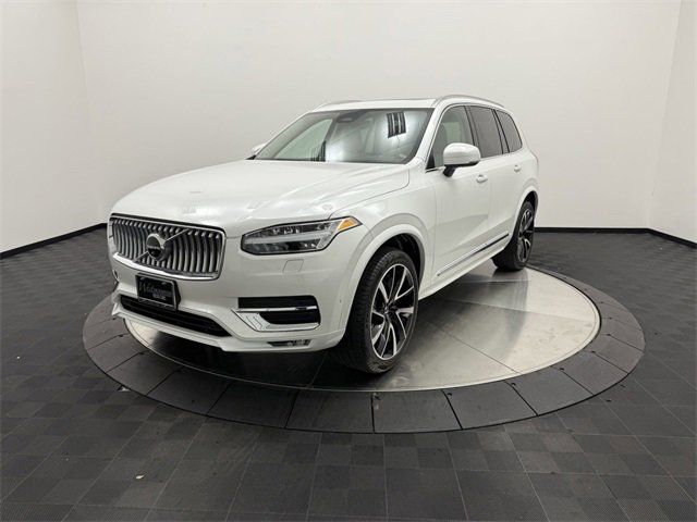 2023 Volvo XC90 Plus