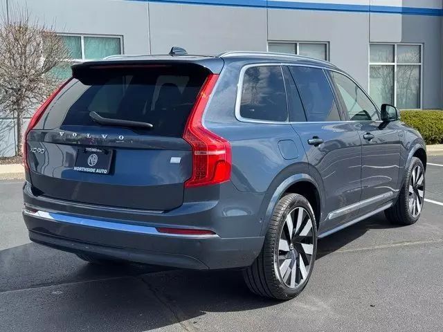 2023 Volvo XC90 Recharge Plug-In Hybrid Ultimate Bright Theme