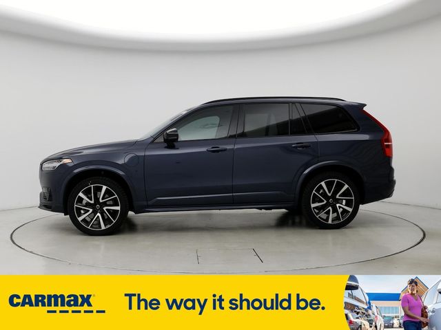 2023 Volvo XC90 Recharge Ultimate Dark Theme