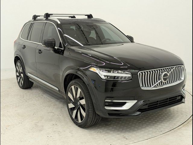 2023 Volvo XC90 Recharge Plug-In Hybrid Plus Bright Theme