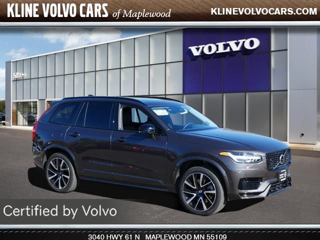 2023 Volvo XC90 Recharge Plug-In Hybrid Plus Dark Theme