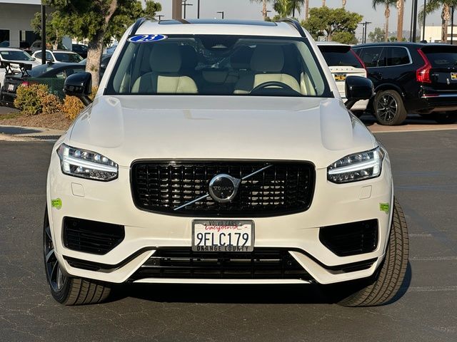 2023 Volvo XC90 Recharge Plug-In Hybrid Plus Dark Theme