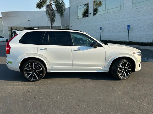 2023 Volvo XC90 Recharge Plug-In Hybrid Plus Dark Theme