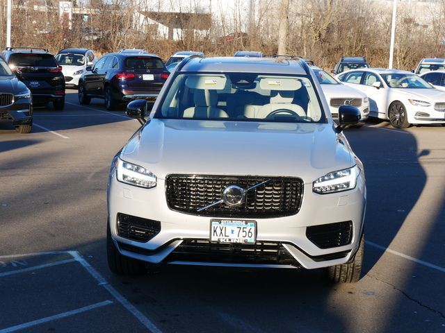 2023 Volvo XC90 Recharge Plug-In Hybrid Ultimate Dark Theme