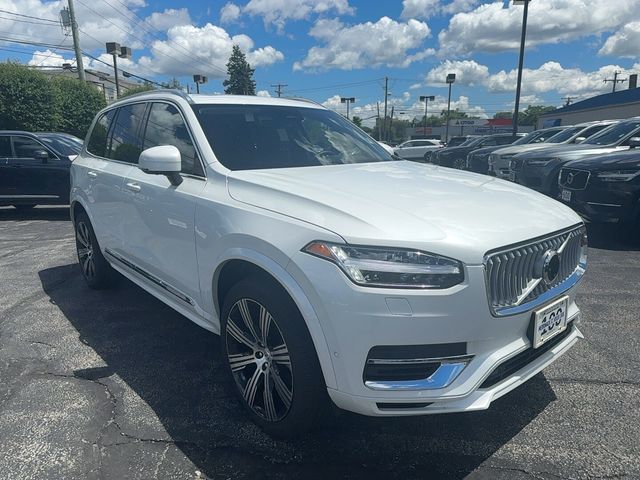 2023 Volvo XC90 Recharge Plug-In Hybrid Plus Bright Theme