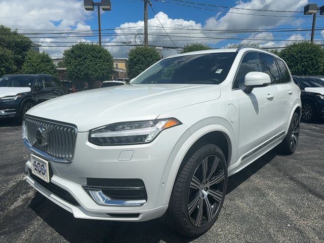 2023 Volvo XC90 Recharge Plug-In Hybrid Plus Bright Theme