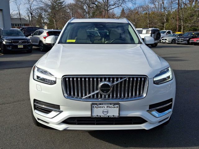 2023 Volvo XC90 Recharge Plug-In Hybrid Plus Bright Theme