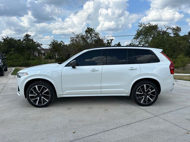 2023 Volvo XC90 Recharge Plug-In Hybrid Plus Dark Theme