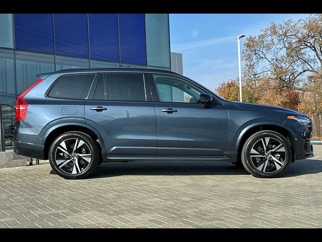 2023 Volvo XC90 Recharge Plug-In Hybrid Plus Dark Theme