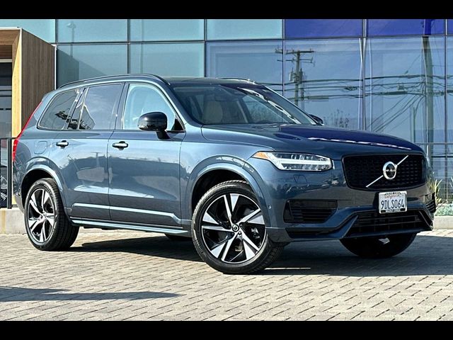 2023 Volvo XC90 Recharge Plug-In Hybrid Plus Dark Theme