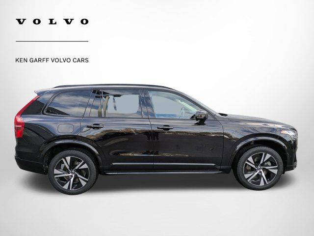 2023 Volvo XC90 Recharge Plug-In Hybrid Plus Dark Theme