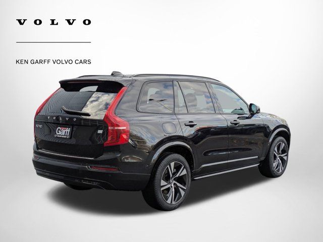 2023 Volvo XC90 Recharge Plug-In Hybrid Plus Dark Theme