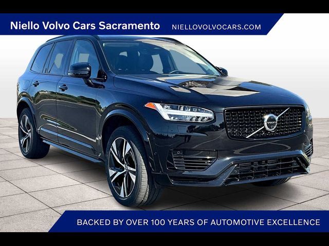2023 Volvo XC90 Recharge Plus Dark Theme