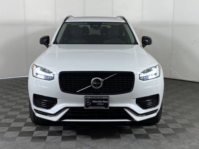 2023 Volvo XC90 Recharge Plug-In Hybrid Plus Dark Theme