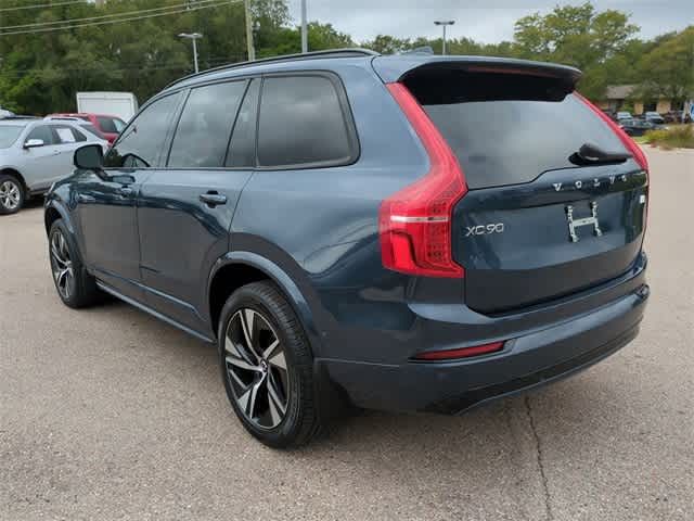 2023 Volvo XC90 Recharge Plug-In Hybrid Plus Dark Theme