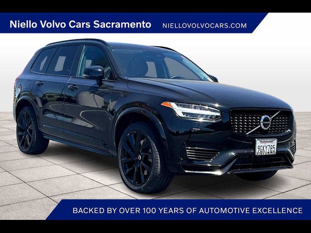 2023 Volvo XC90 Recharge Plug-In Hybrid Plus Dark Theme