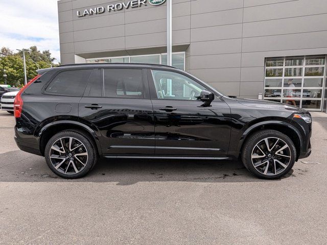 2023 Volvo XC90 Recharge Plug-In Hybrid Plus Dark Theme