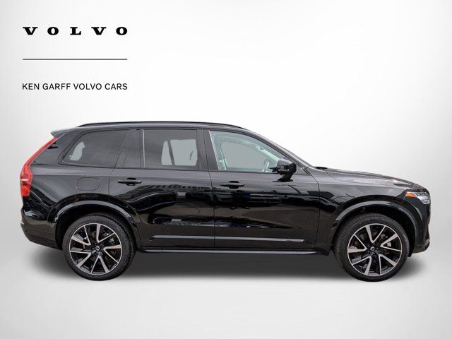 2023 Volvo XC90 Recharge Plug-In Hybrid Plus Dark Theme