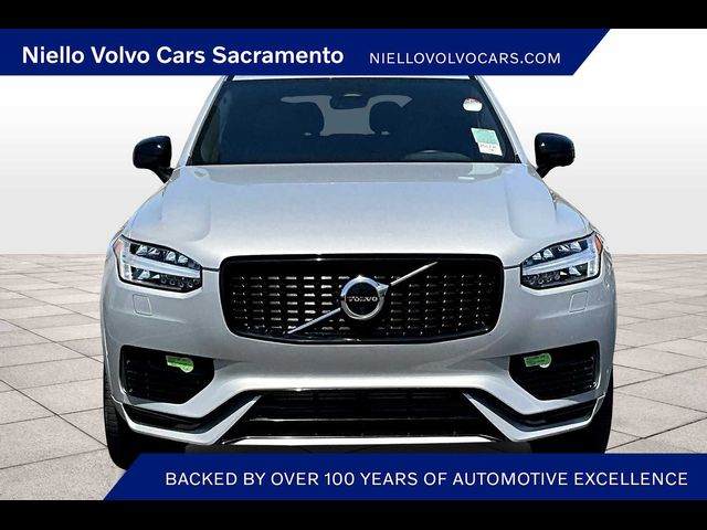 2023 Volvo XC90 Recharge Plug-In Hybrid Plus Dark Theme