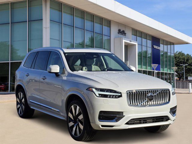 2023 Volvo XC90 Recharge Plug-In Hybrid Core Bright Theme
