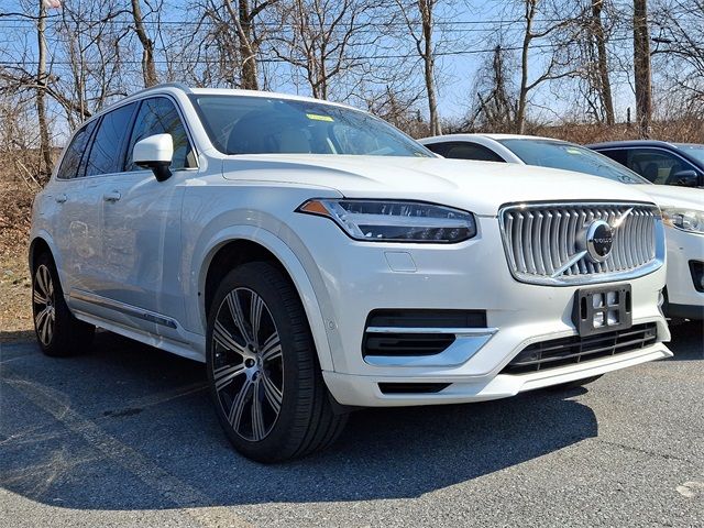 2023 Volvo XC90 Recharge Plug-In Hybrid Plus