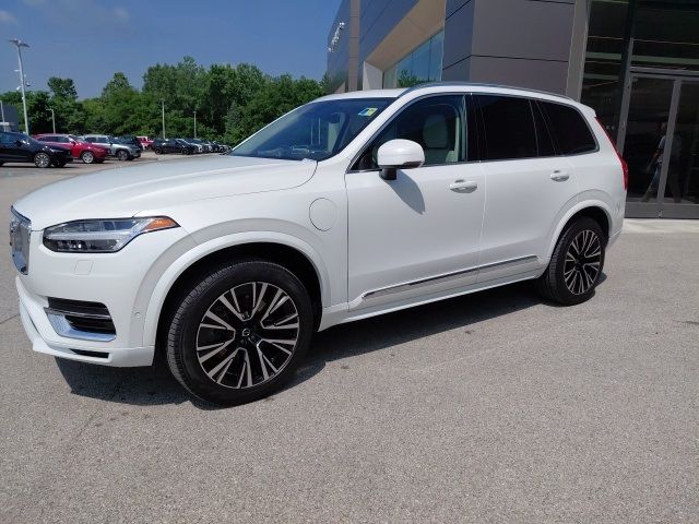 2023 Volvo XC90 Recharge Plus Bright Theme