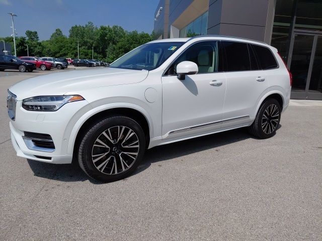 2023 Volvo XC90 Recharge Plus Bright Theme