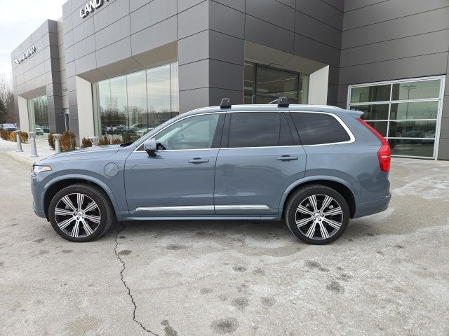 2023 Volvo XC90 Recharge Plug-In Hybrid Plus Bright Theme