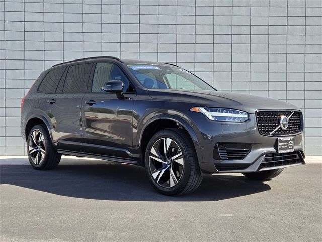 2023 Volvo XC90 Recharge Plug-In Hybrid Plus Dark Theme