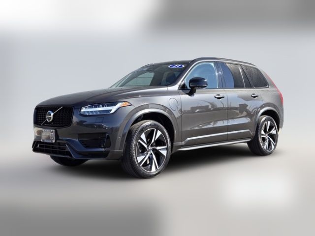 2023 Volvo XC90 Recharge Plug-In Hybrid Plus Dark Theme