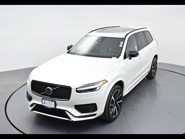 2023 Volvo XC90 Recharge Plug-In Hybrid Plus Dark Theme