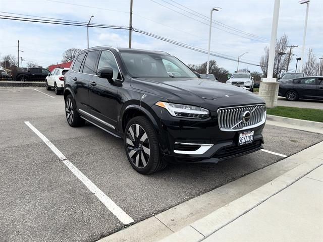 2023 Volvo XC90 Recharge Plug-In Hybrid Ultimate