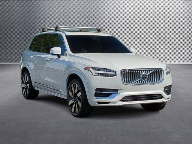 2023 Volvo XC90 Recharge Plug-In Hybrid Ultimate Bright Theme