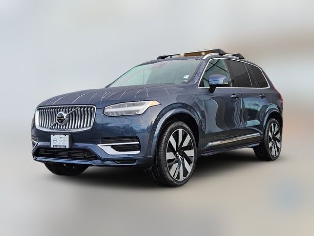 2023 Volvo XC90 Recharge Plug-In Hybrid Ultimate Bright Theme