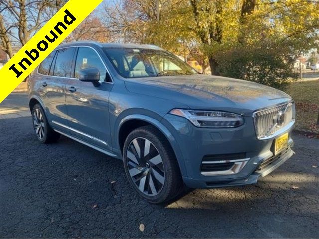 2023 Volvo XC90 Recharge Plug-In Hybrid Ultimate Bright Theme