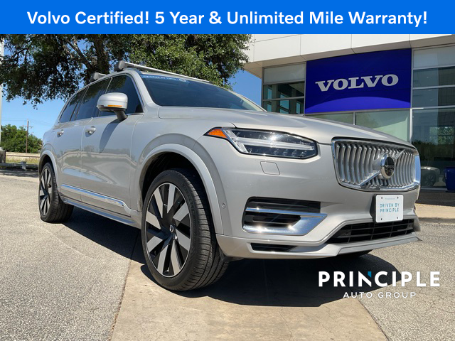 2023 Volvo XC90 Recharge Plug-In Hybrid Ultimate Bright Theme