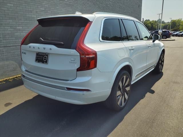 2023 Volvo XC90 Recharge Plug-In Hybrid Ultimate Bright Theme